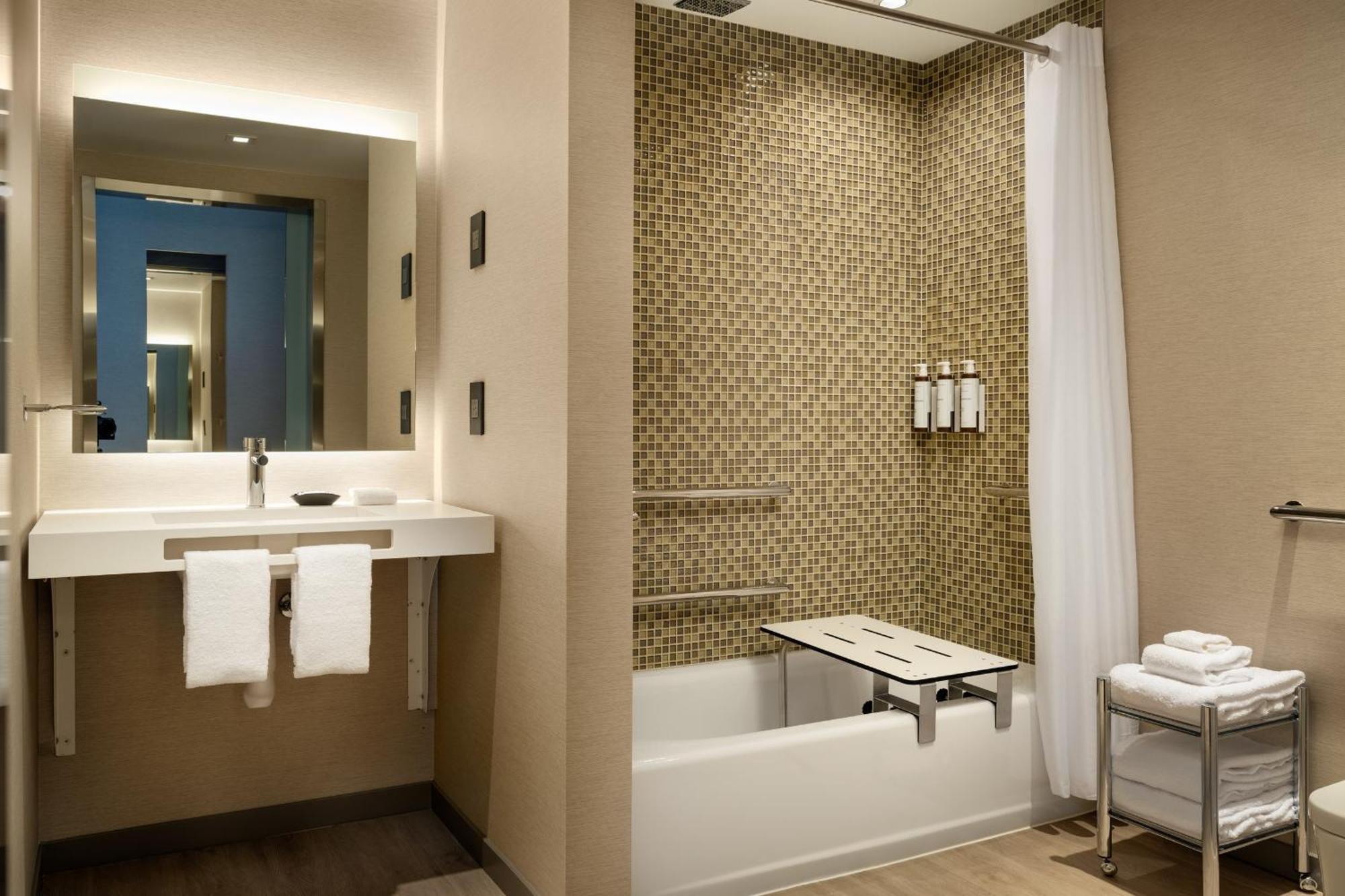 Ac Hotel By Marriott Oakland Downtown Εξωτερικό φωτογραφία